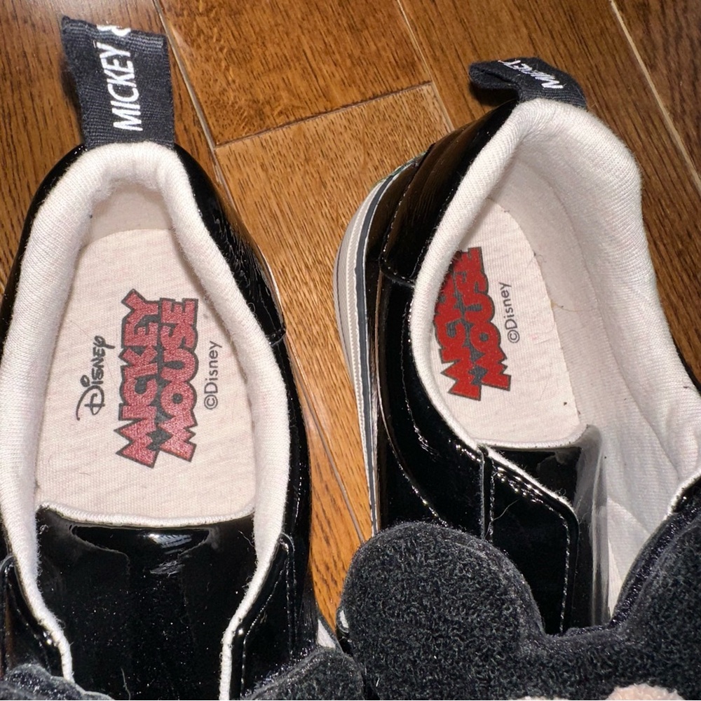Mickey and Minnie shoes - Picture 4 of 9